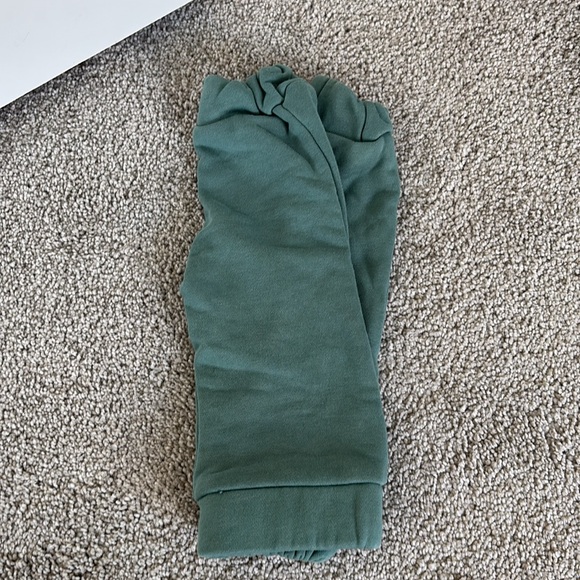 sova sweatsuit - Picture 4 of 5
